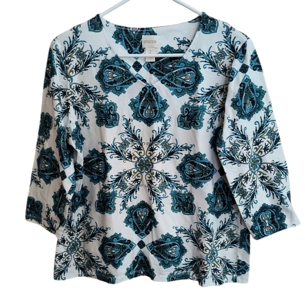 Chico's 3/4 Sleeve V-neck Paisley Knit Top Size 2 (US Size L)